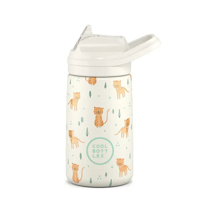 Garrafa Térmica Cool Bottles Whisker Kittens 350ml em fundo branco, mostrando o padrão de gatinhos e árvores, com a tampa de bico e pega.