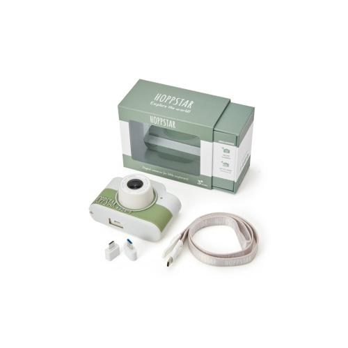 Conteúdo da embalagem da Hoppstar Expert: câmara, cordão de carregamento, adaptadores USB e caixa do produto.