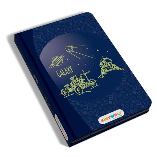 KidyWolf Tablet de desenho Galáxia fechado, capa azul escura com ilustrações de exploração espacial.
