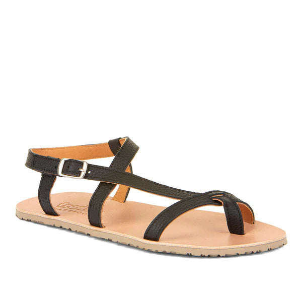 Sandália barefoot Froddo Flexy W Black em pele preta, com sola Vibram flexível de 9 mm, fivela ajustável e design minimalista. Perfeita para um calçado respeitador e confortável.