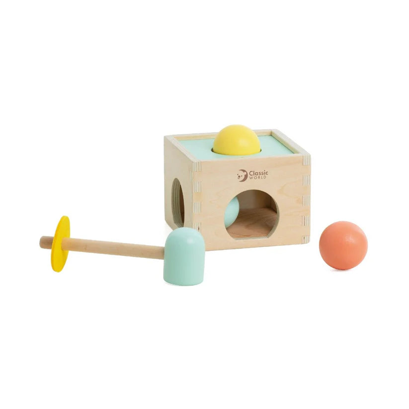 Jogo de martelo e bolas do Classic World Hellobox, um brinquedo divertido para desenvolver a coordenação motora do bebé.