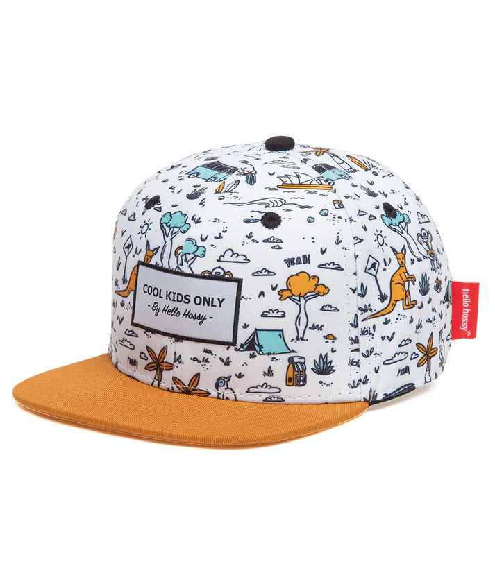 Boné Hello Hossy Aussie com aba plana e padrão divertido de lamas, cactos e montanhas.