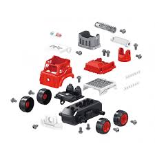 Todas as peças do Buki Camião dos Bombeiros espalhadas, incluindo parafusos, componentes da carroçaria, rodas e o módulo do motor, prontas para montagem.