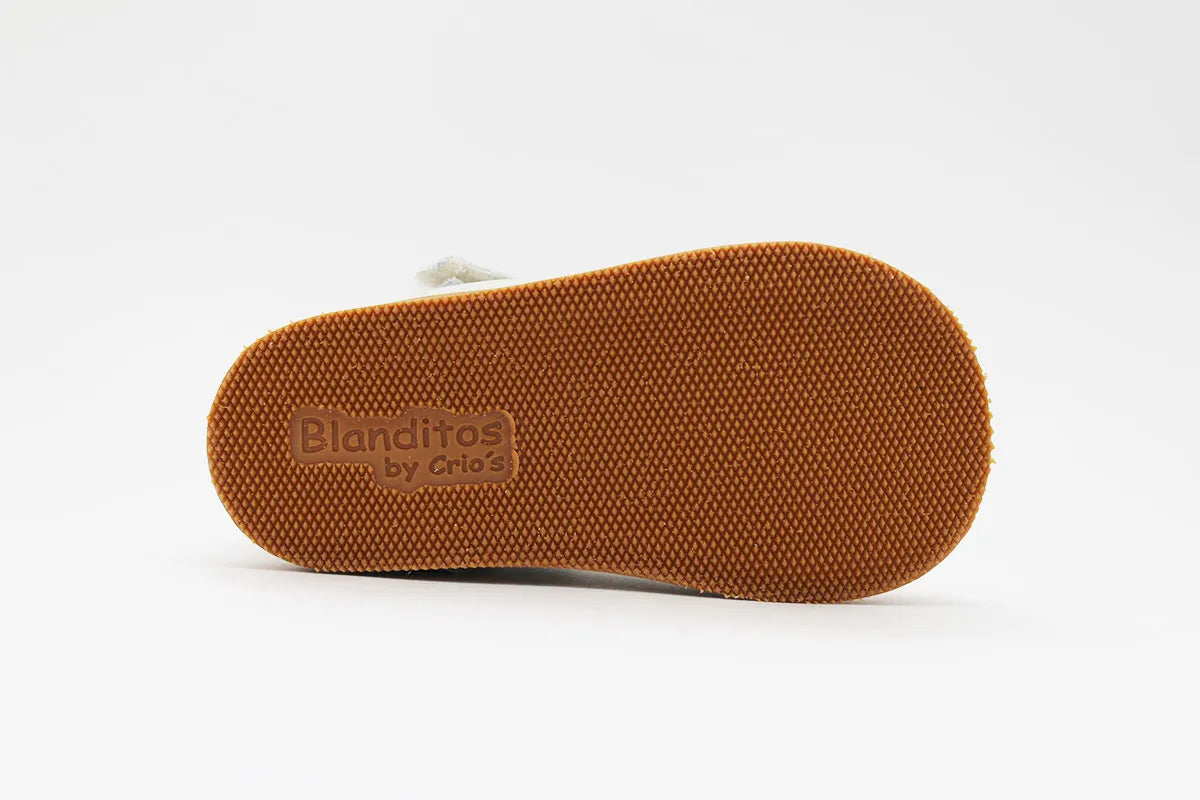 Vista da sola das Merceditas Chloe em borracha antiderrapante, flexível e ergonómica, para maior conforto e estabilidade.