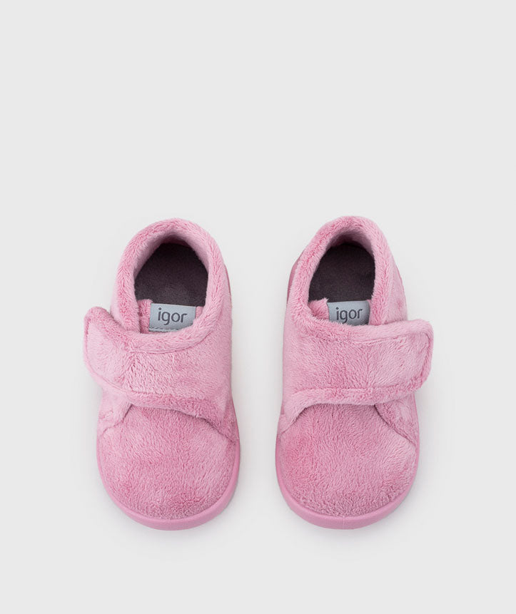 Vista superior das pantufas barefoot, com destaque para o fecho em velcro e o formato ergonómico que assegura um ajuste seguro e confortável.