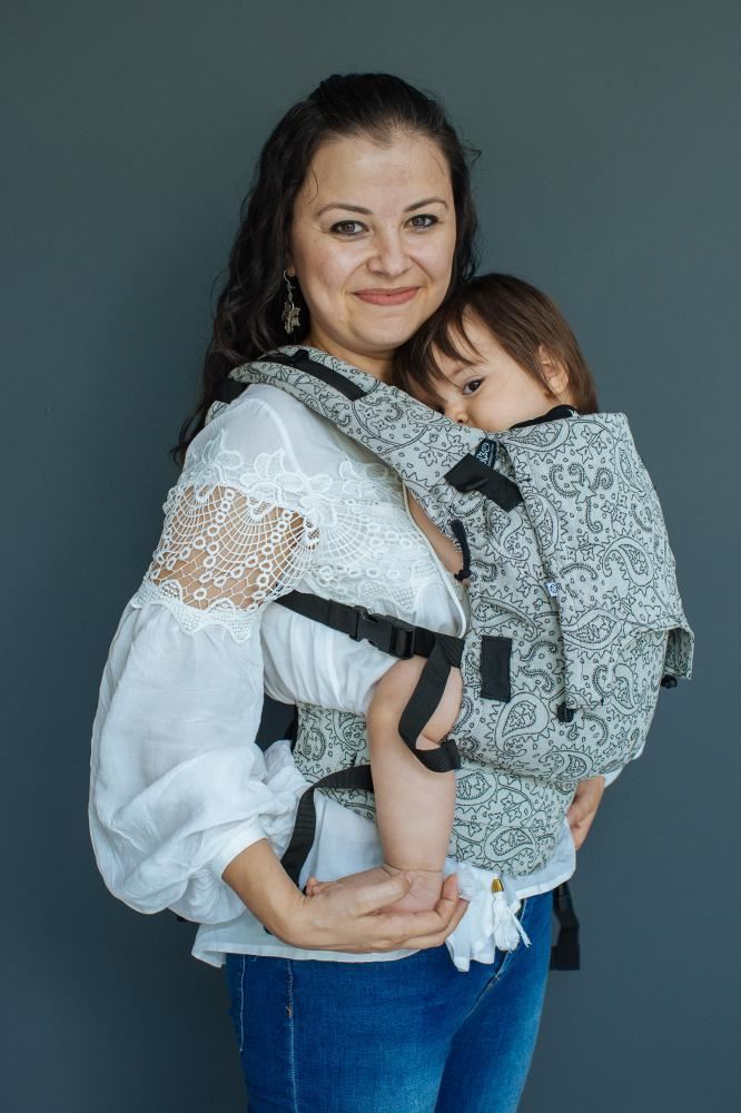 Baby carrier rental - babywearing