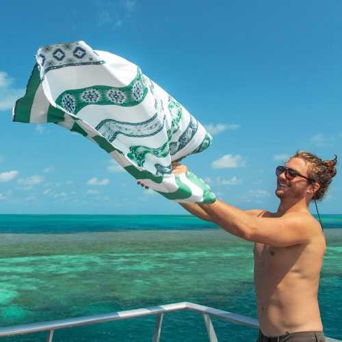 Dock and Bay Absorbent Quick Dry Beach/Pool Towel L 160x90cm