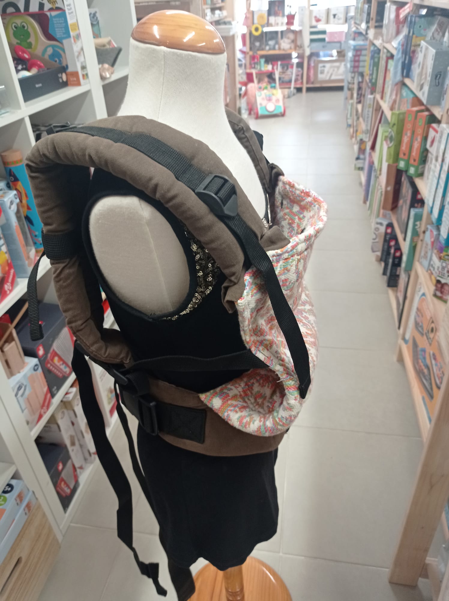 Baby carrier rental - babywearing