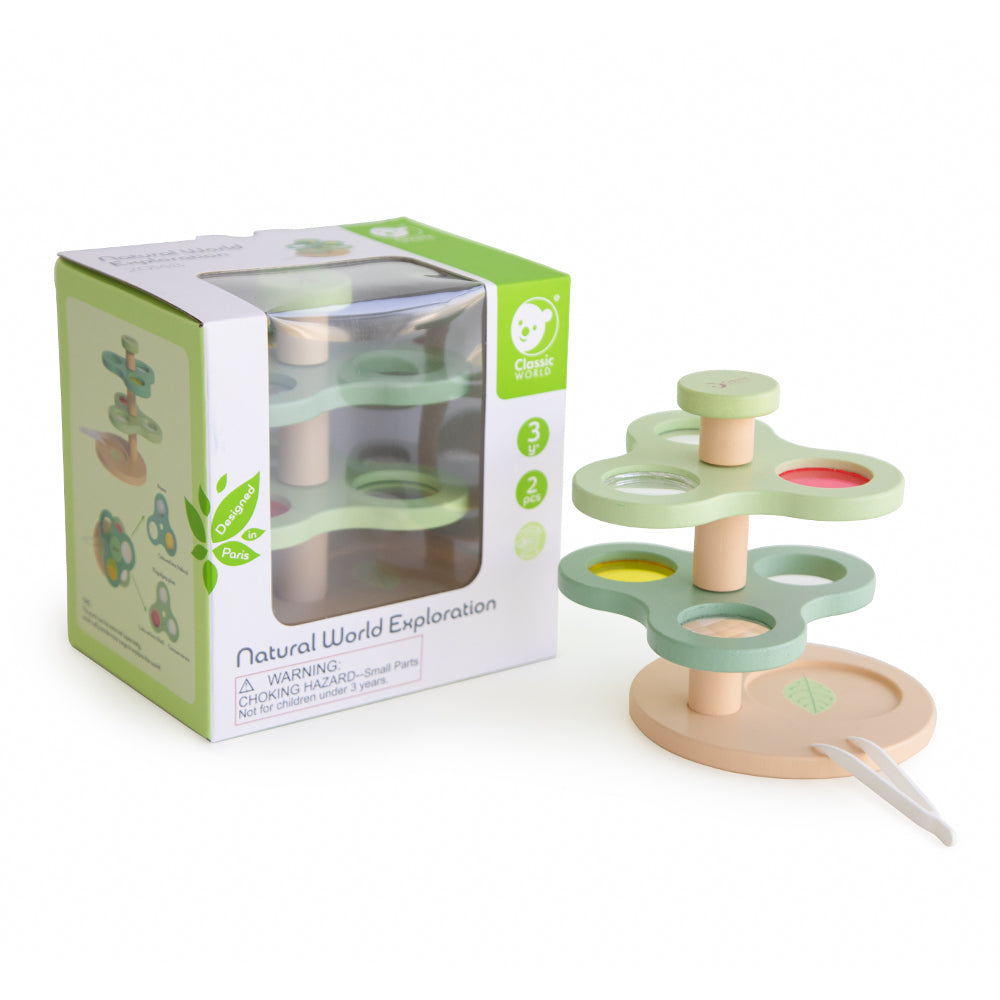 Classic World Lupa e Prismas Visuais: Brinquedo montado ao lado da embalagem original.