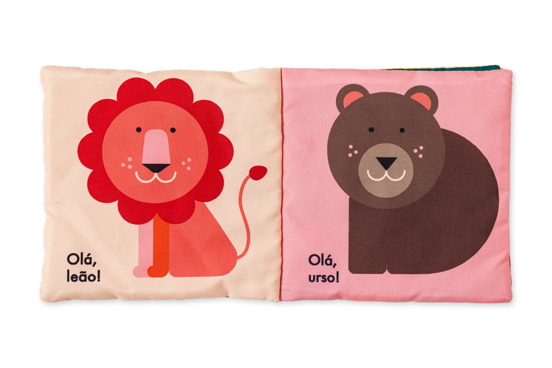 Pormenor das ilustrações do livro de pano Olá, Animais! Selvagens