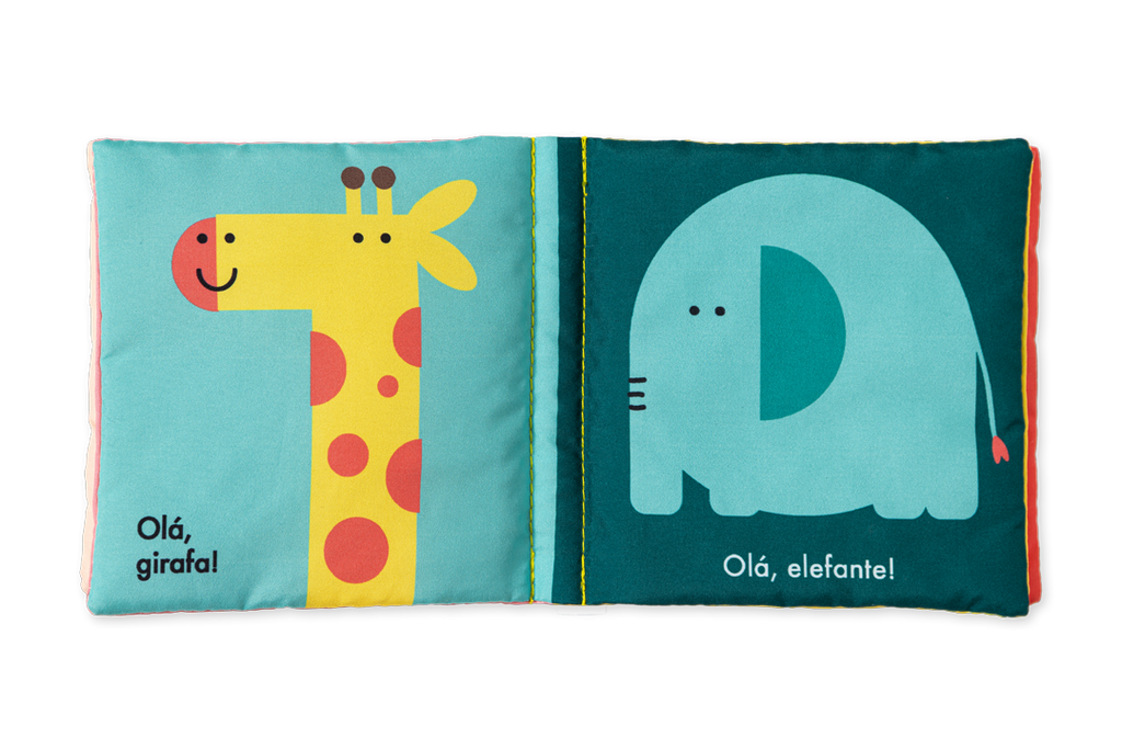 Páginas interiores em tecido do livro Olá, Animais! Selvagens