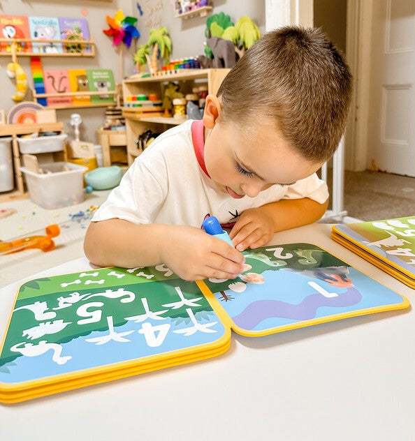 My creative box - Pintar con agua Animales