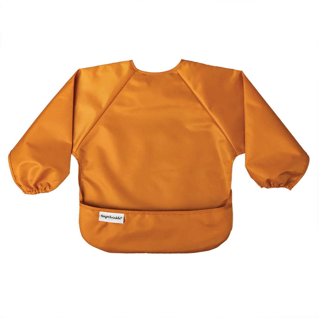 Babete com mangas Tiny Twinkle de cor laranja, com punhos elásticos e bolso apanha-migalhas.