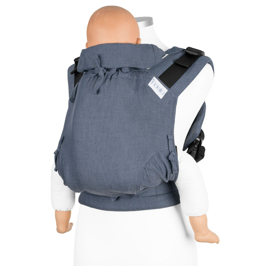 Mochila ergonómica Fidella Fusion ToddlerSize no padrão Chevron Denim Blue