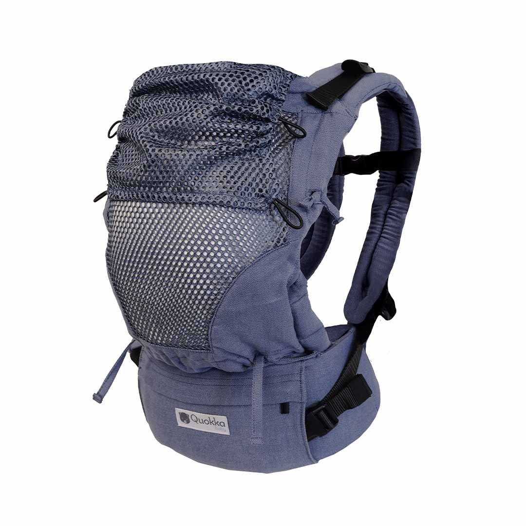 Mochila Quokkababy E-Carrier Mesh Denim, vista de frente, com painel central em malha 3D