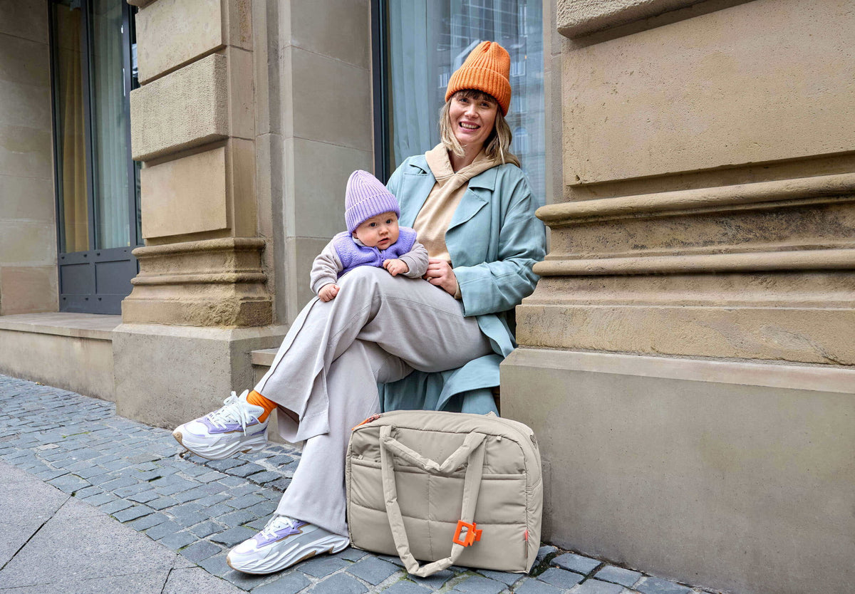 Bolsa de Maternidade Lassig Everyday na cor bege, fotografia 4 de 8 do produto