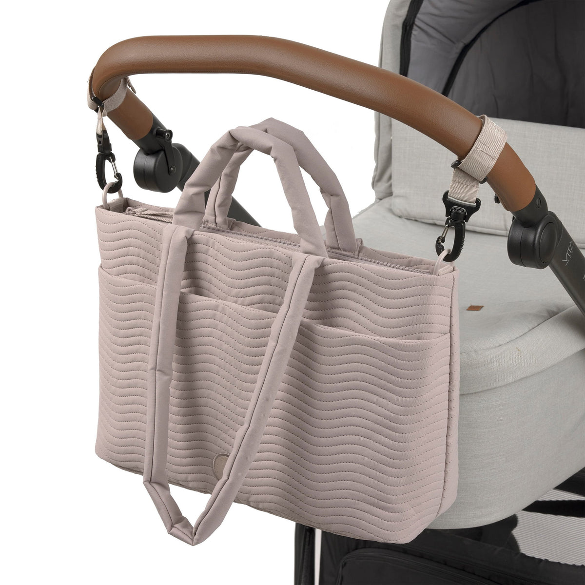 Bolsa de Maternidade Lassig Liva na cor bege, fotografia 6 de 8 do produto