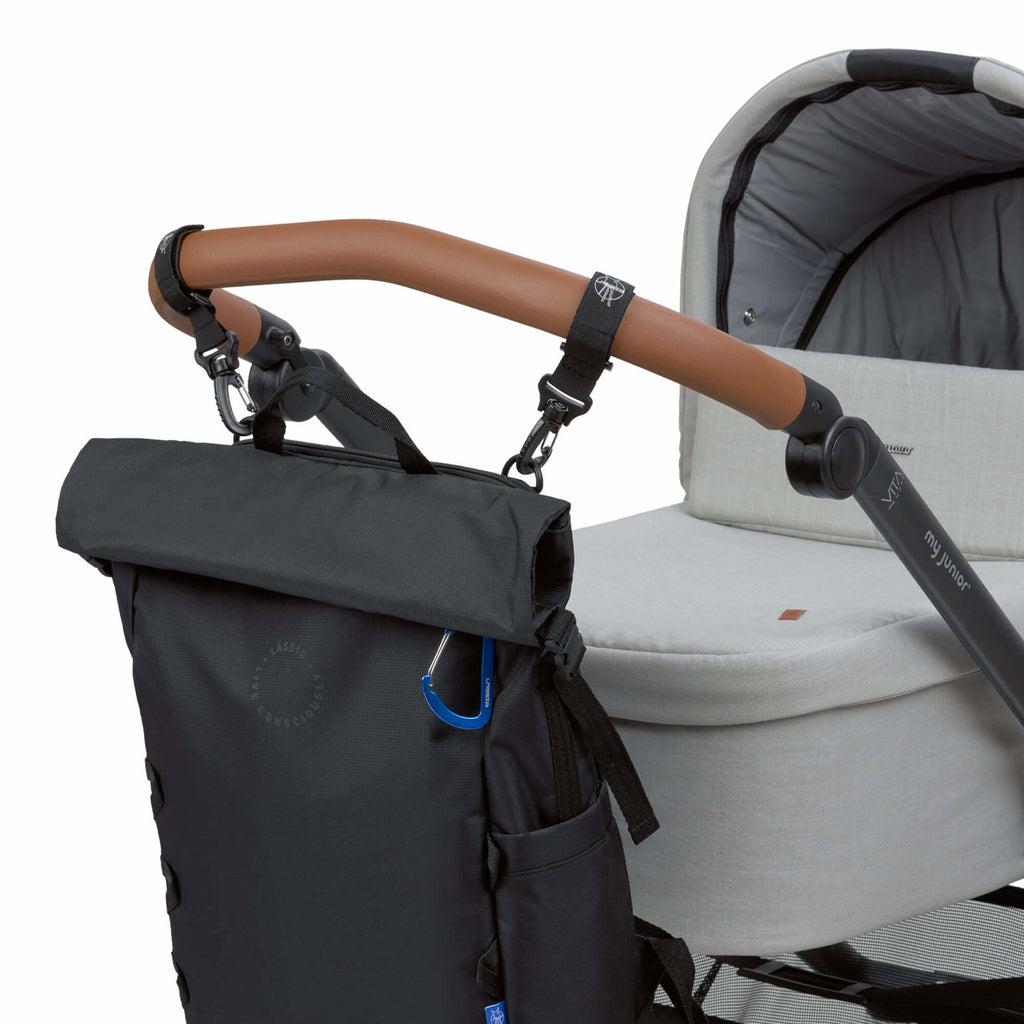 Mochila de Maternidade Lassig Outdoor Rolltop na cor preto, fotografia 6 de 8 do produto