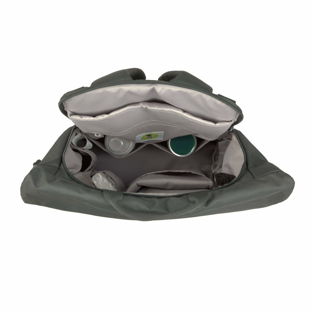 Mochila de Maternidade Lassig Outdoor Rolltop na cor verde oliva escuro, fotografia 7 de 8 do produto