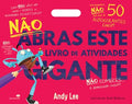 Capa do livro de atividades gigante "Não Abras Este Livro" de Andy Lee, com personagem Wizz e texto vibrante em rosa e azul.