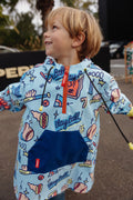 Poncho impermeável Hello Hossy Baseball Game para criança, com capuz e bolso canguru frontal