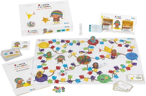 Todos os componentes do jogo de tabuleiro "O novelo de emoções" expostos, incluindo o tabuleiro desdobrado, a caixa, cartas, peões, dado, ampulheta e manual de instruções.