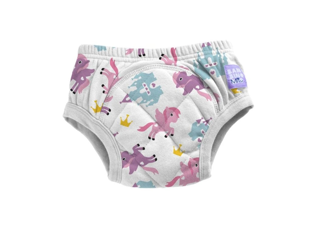 Cueca de aprendizagem Bambino Mio Potty Training Pants com padrão Pegasus Palace, exibindo pegasi, castelos e coroas.