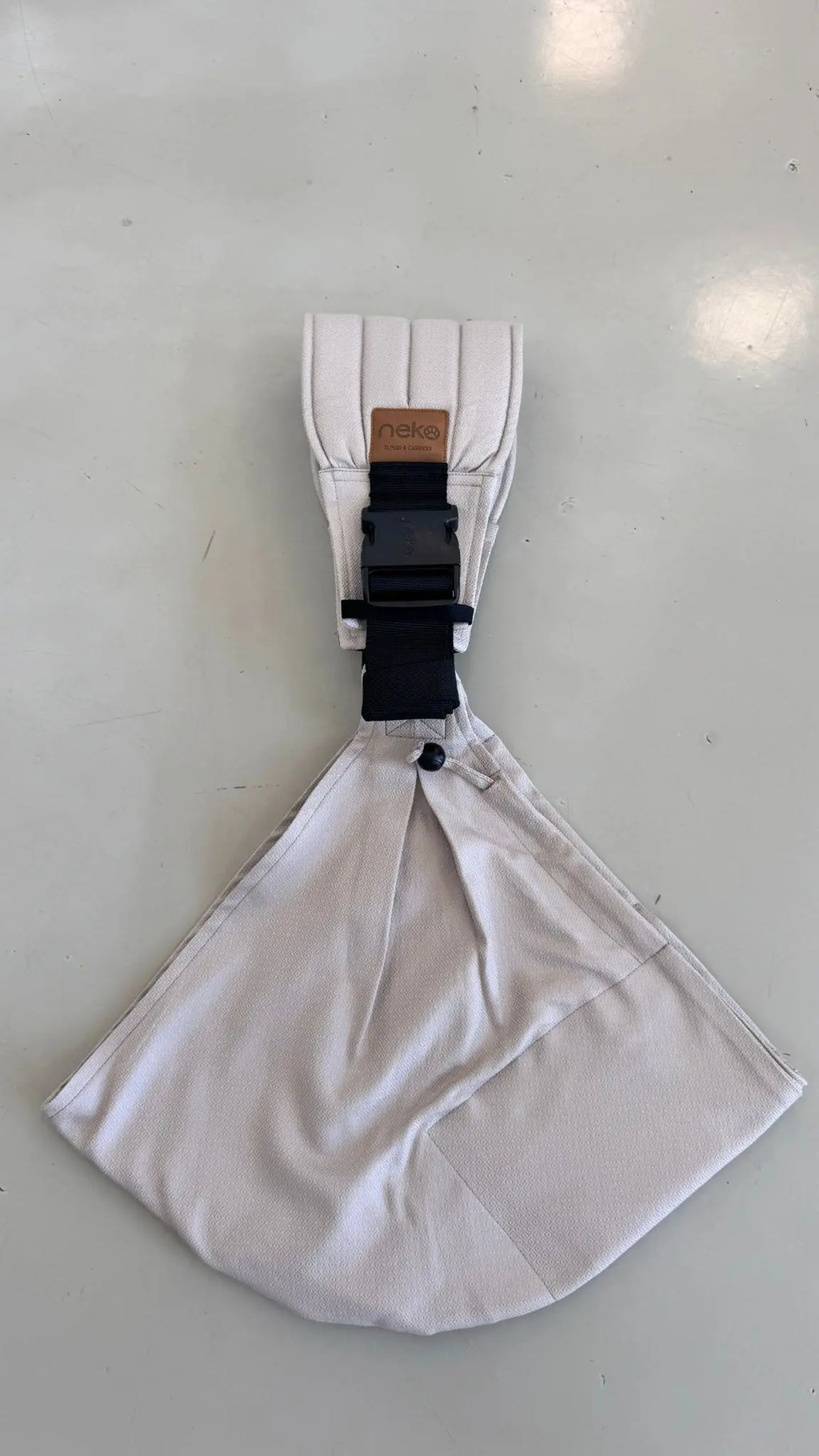 Pouch Sling Neko Up & Down – Frost