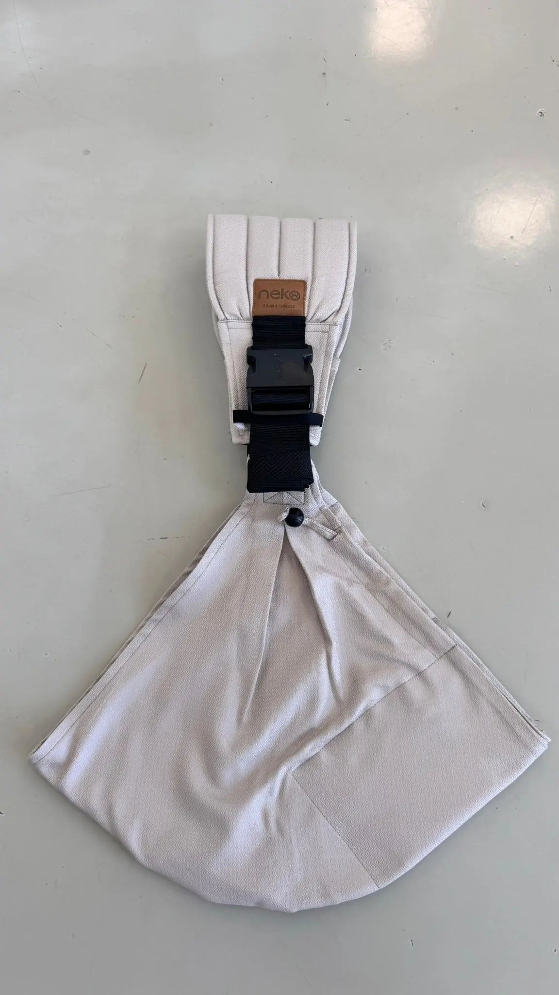 Pouch Sling Neko Up & Down – Frost