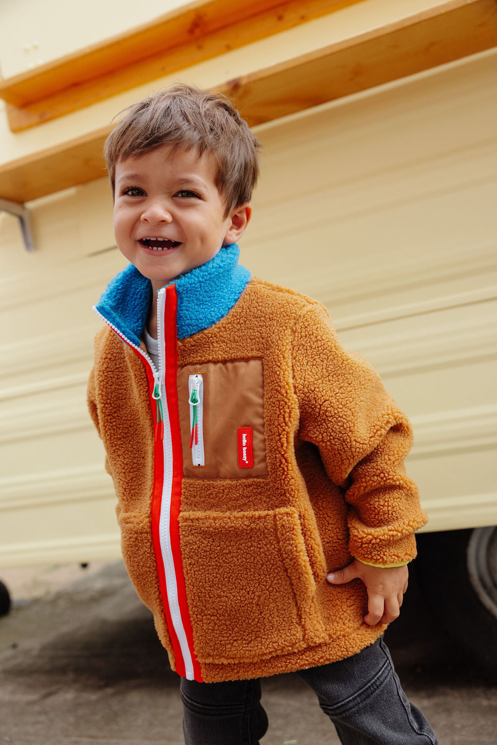 Veste polar Hello Hossy Blue Camel com forro polar, fecho de correr e bolso no peito, foto 1