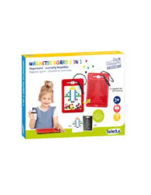 Beleduc Quadro Magnético 2 em 1 com um cartão de modelo de uma casa, pronto para ser copiado.