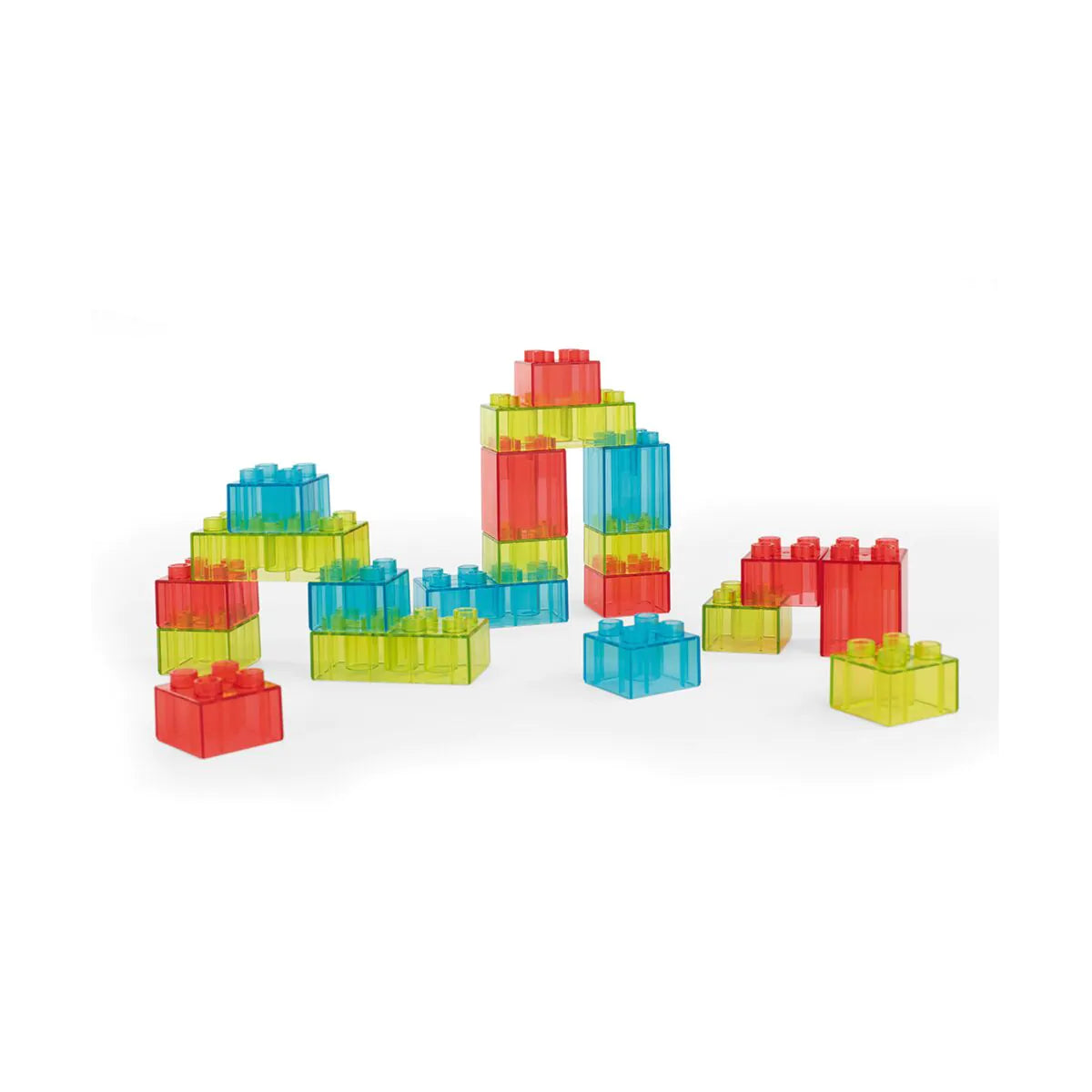 Várias construções criativas feitas com os blocos translúcidos Miniland em cores vibrantes sobre um fundo branco.