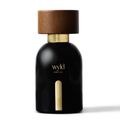 Frasco preto de perfume Wyld Notes Black Book de 30 ml com tampa de madeira e detalhe dourado