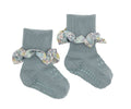 Meias antiderrapantes GoBabyGo em bambu com folho de estampado floral Liberty, cor azul acinzentado