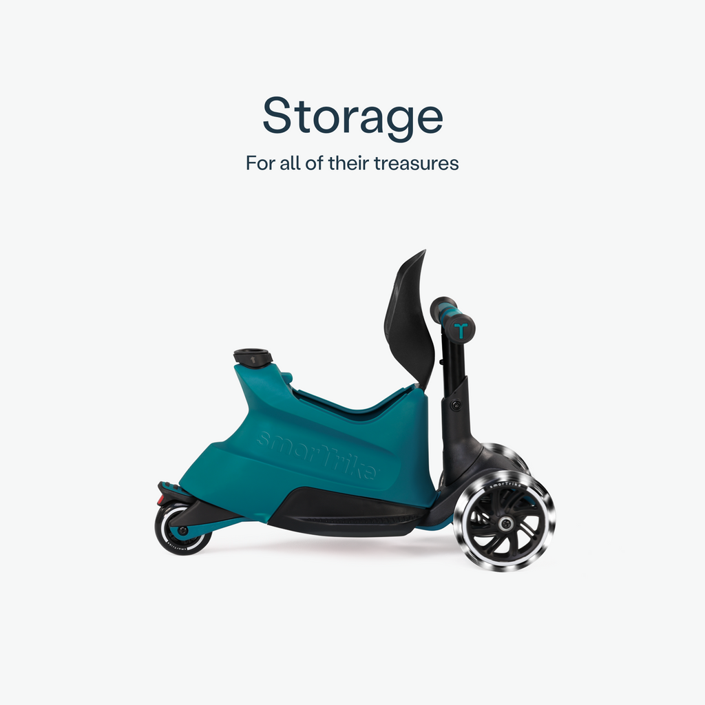 Compartimento de arrumação no assento da Smartrike XTEND Ride-On