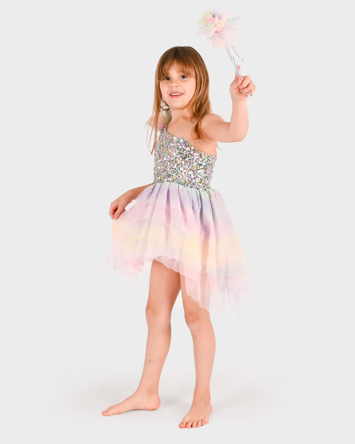 Vestido de fada arco-íris da Den Goda Fen com lantejoulas prateadas, saia de chiffon colorida e varinha