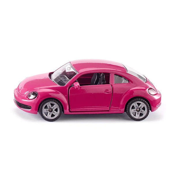 Miniatura SIKU Volkswagen The Beetle rosa Die-Cast vista lateral em fundo branco.