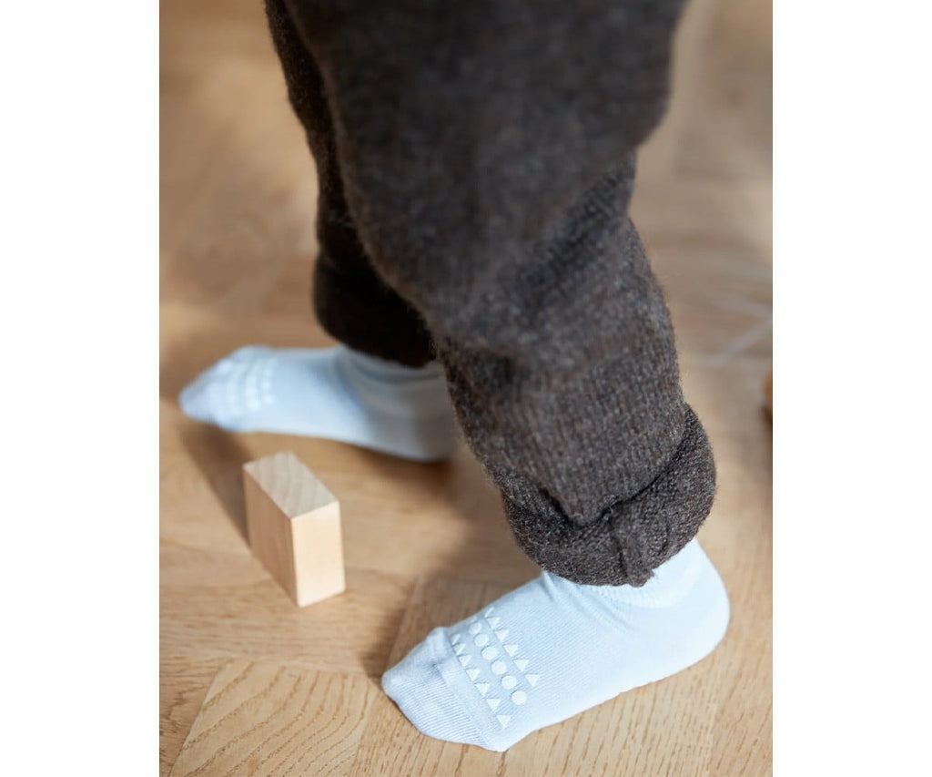Pack de 3 pares de meias antiderrapantes GoBabyGo em viscose de bambu, cor azul céu, para bebé