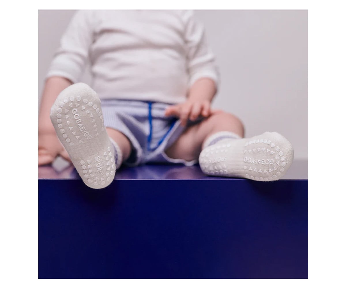 Pack de 3 pares de meias antiderrapantes GoBabyGo Sport em algodão orgânico, cor azul, com pontos na sola