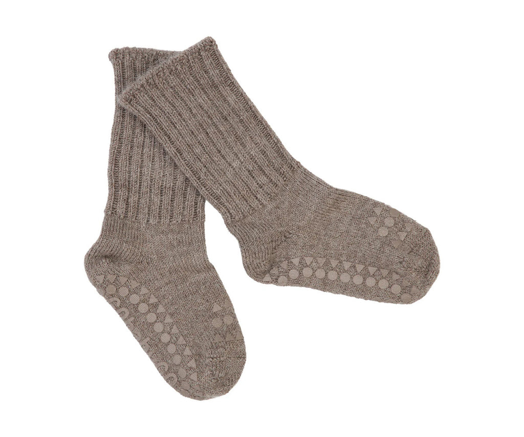 Pack de 3 pares de meias antiderrapantes GoBabyGo em lã de alpaca, cor castanho noz, para bebé