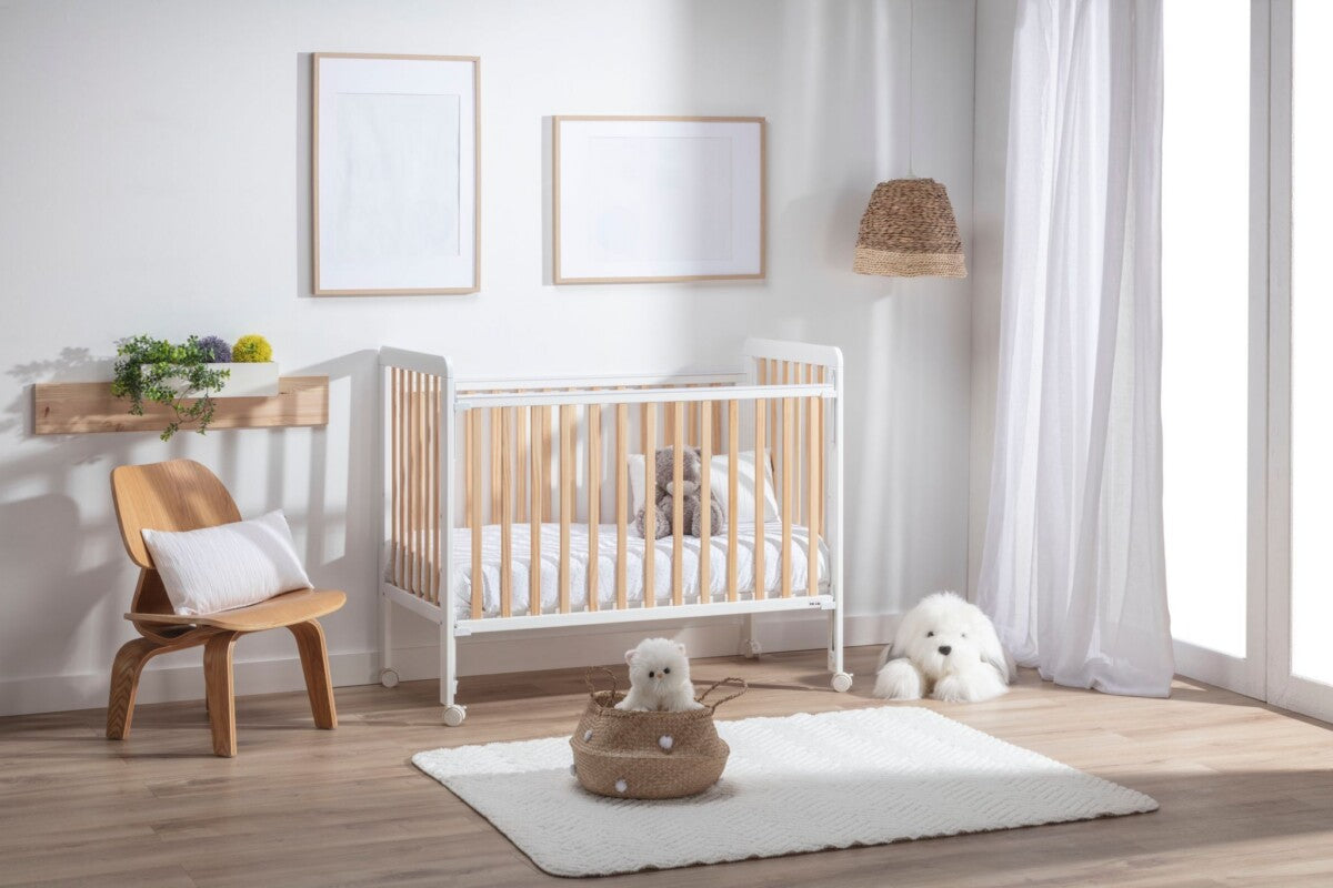 Bari Berço de bebé 120x60 com lateral rebatível Branco e natural da IKID, fotografia 1