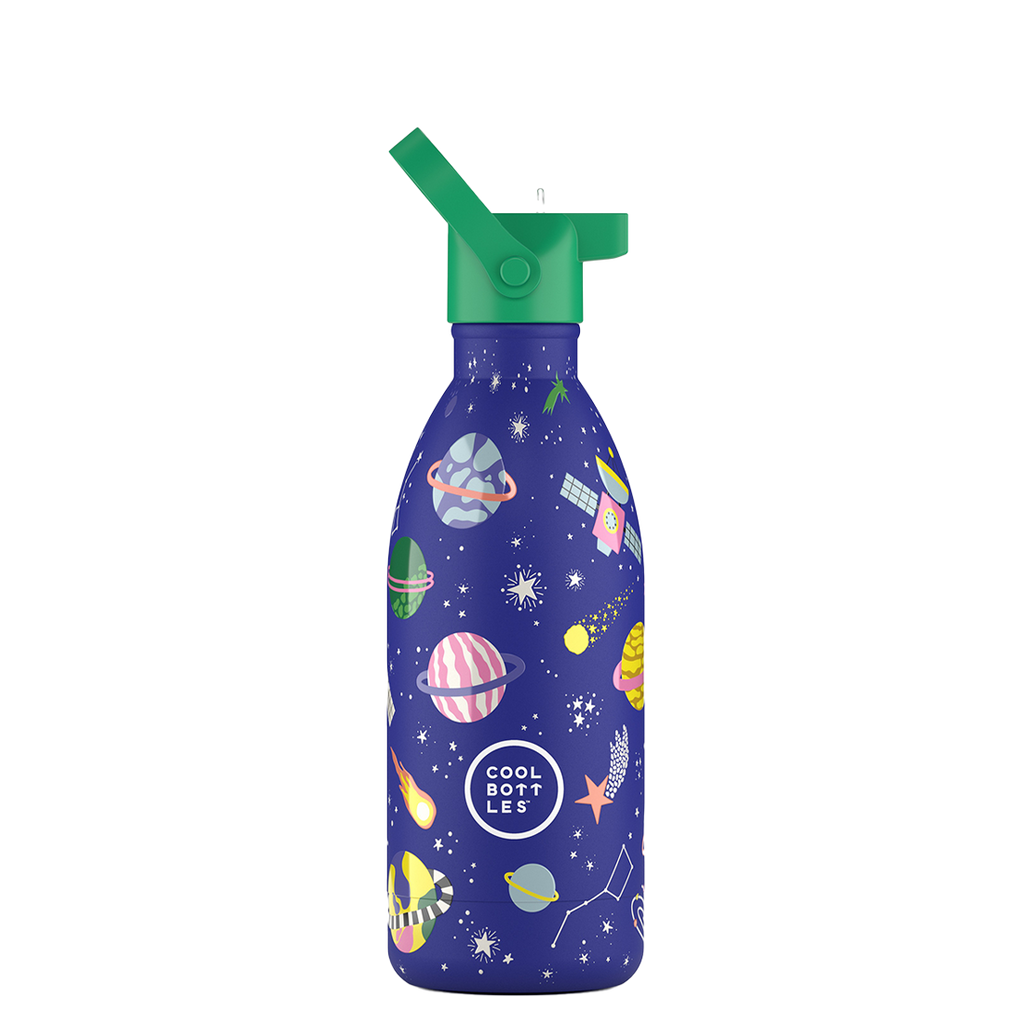 Garrafa Térmica Cool Bottles Stellar Journey 500ml azul escura com design espacial e tampa verde com palhinha.