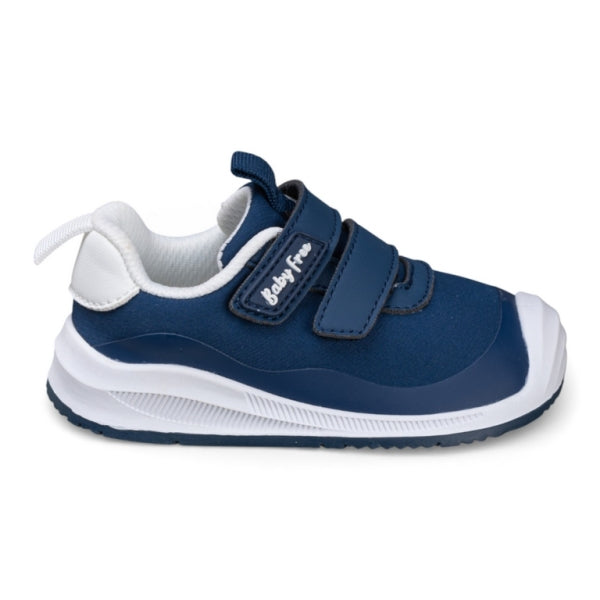 Sapatilha barefoot BabyFree em mesh azul marinho, vista lateral, com velcro duplo e sola branca