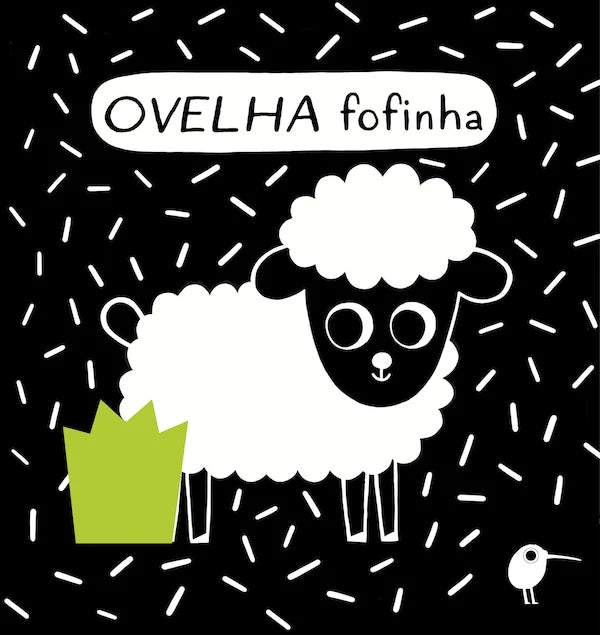 Capa do livro de pano 'Ovelha Fofinha' da Quiui, com uma ilustração de alto contraste a preto e branco de uma ovelha fofa e o título.