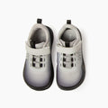 Par de sapatilhas Baby Lobitos Sport Sprint (Negra) vistas de cima, com velcro branco.