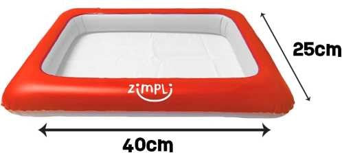 ZIMPLIKIDS Bandeja de jogo insuflável vermelha e branca com setas e medidas a indicar as suas dimensões de 40cm de largura e 25cm de altura.