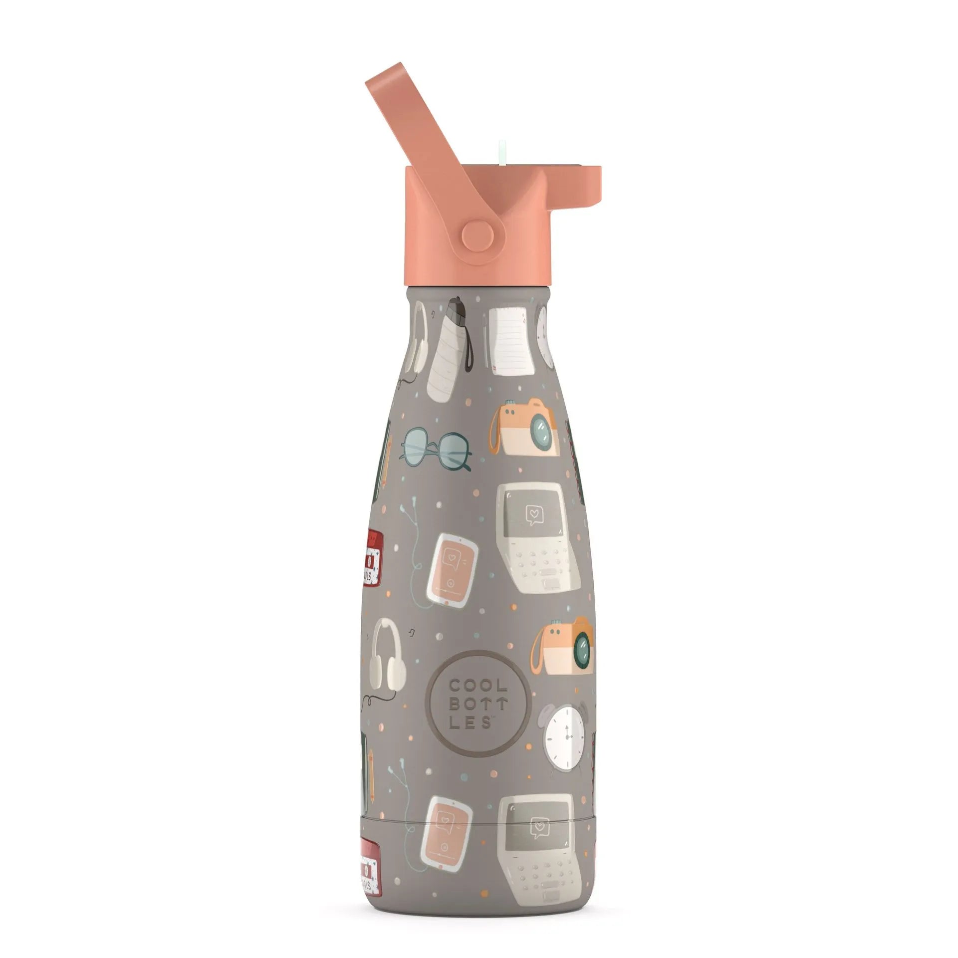 Garrafa térmica Cool Bottles Must Have 260ml em cinzento com padrão de elementos tecnológicos e tampa rosa com palhinha, vista frontal.