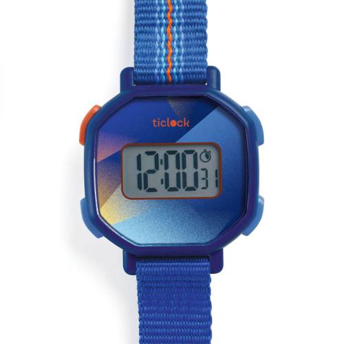 Relógio de pulso digital Djeco azul para criança, com mostrador de padrão geométrico e bracelete resistente.