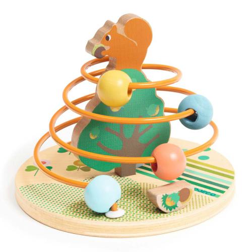 Djeco RollNut - Ábaco de Madeira, com um esquilo de madeira, um tronco de árvore e quatro contas coloridas em espiral sobre uma base decorada.