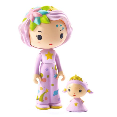 Figuras Djeco Tinyly Violet e Star em pé, com detalhes de estrelas e cores suaves, sobre um fundo branco.